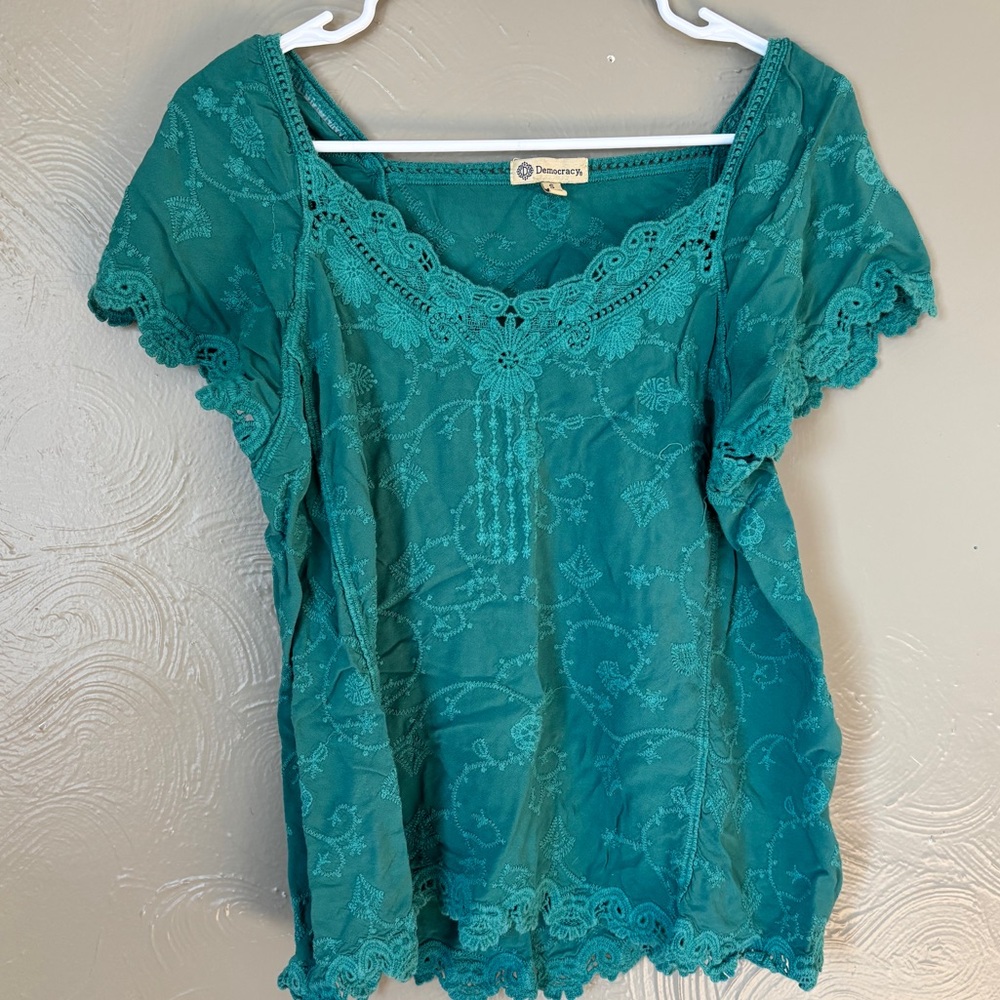Democracy Teal Lace-Trim Embroidered Flutter Sleeve Blouse